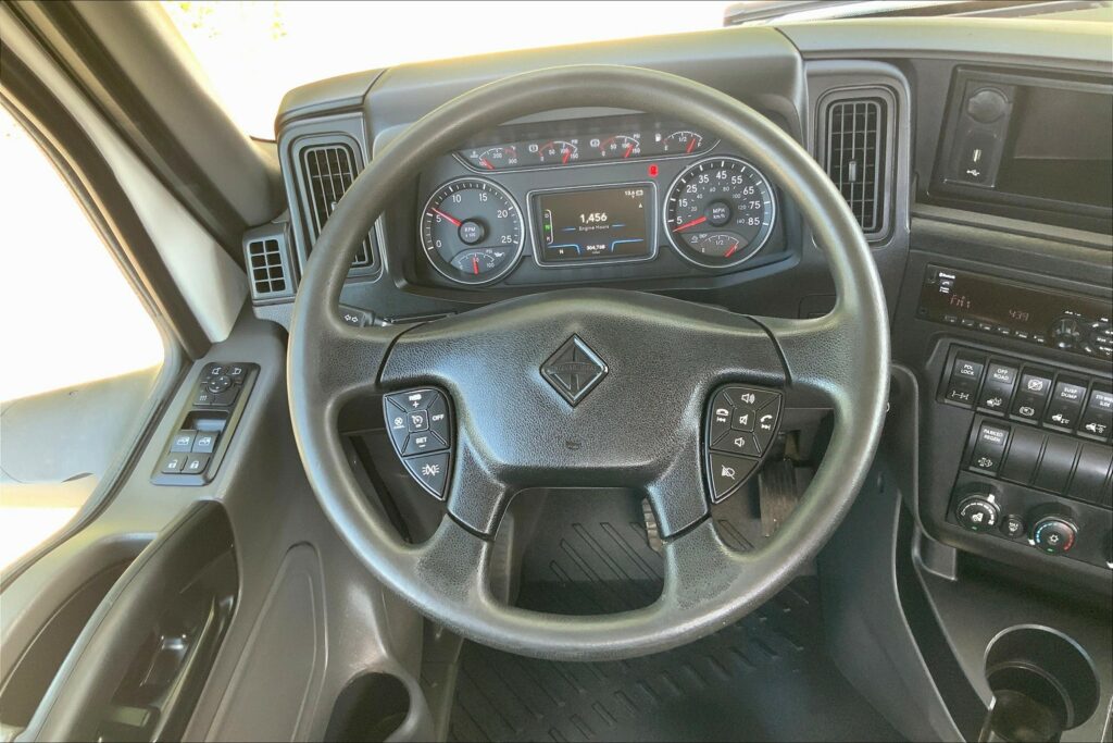 2019 INT LT625 6×4 Day Cab