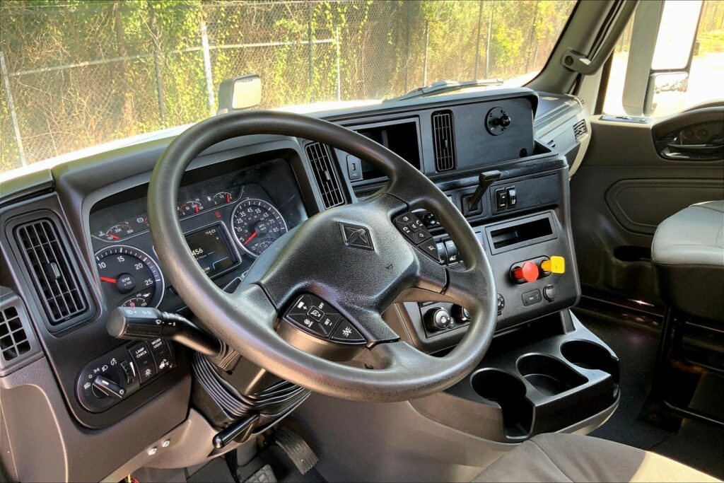 2019 INT LT625 6×4 Day Cab