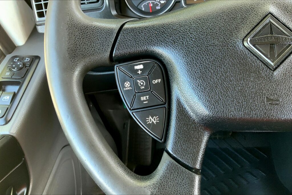 2019 INT LT625 6×4 Day Cab