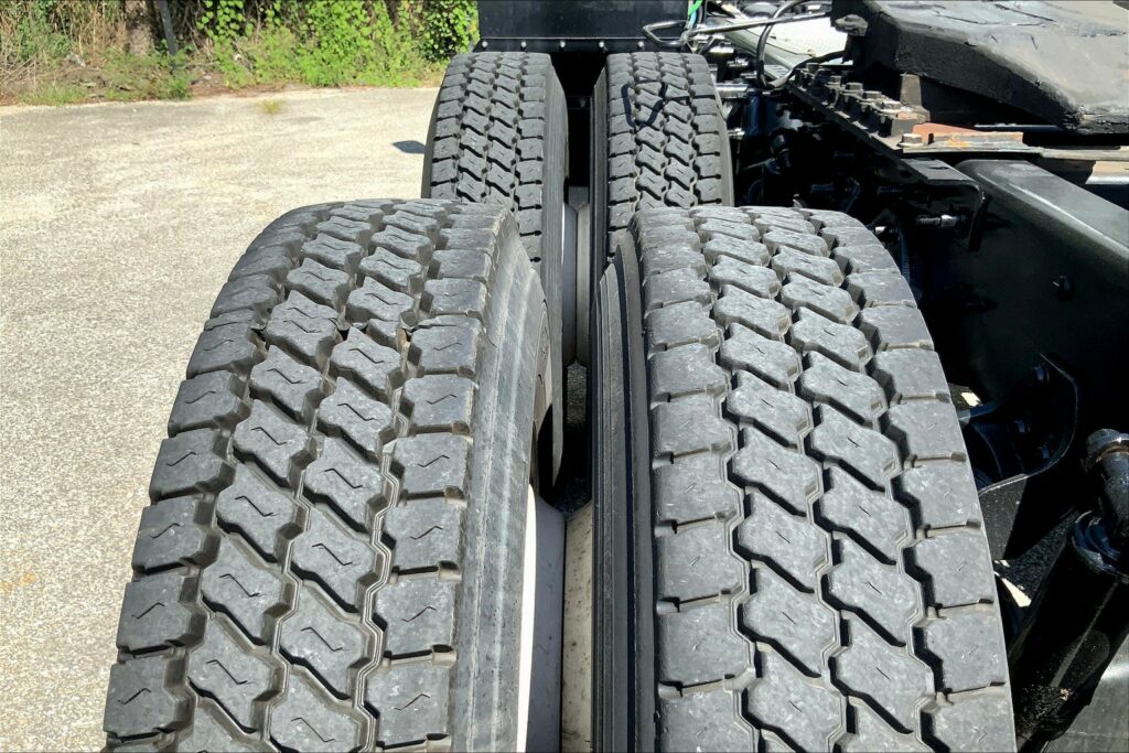 2019 INT LT625 6×4 Day Cab