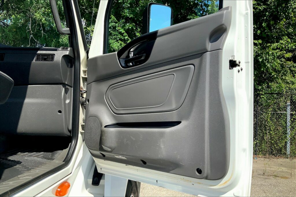 2019 INT LT625 6×4 Day Cab