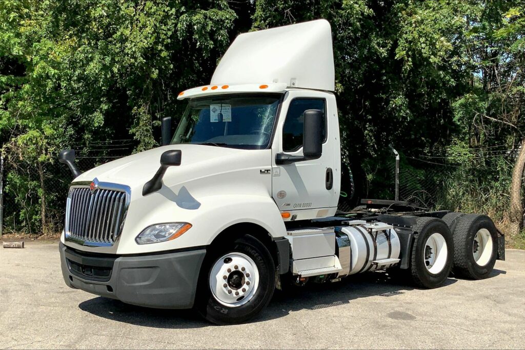 2019 INT LT625 6×4 Day Cab