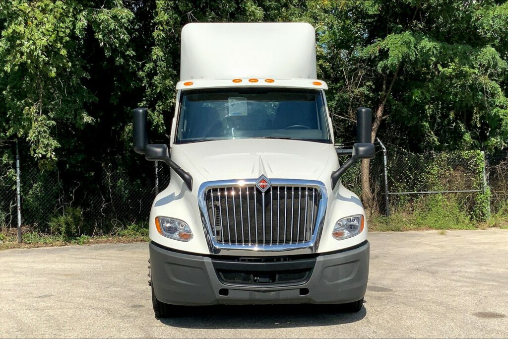 2019 INT LT625 6×4 Day Cab