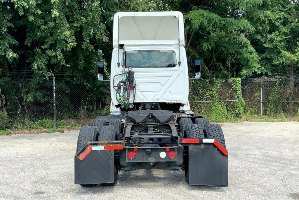 2019 INT LT625 6×4 Day Cab