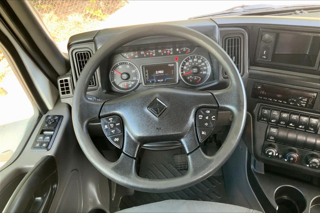 2019 INT LT625 6×4 Day Cab