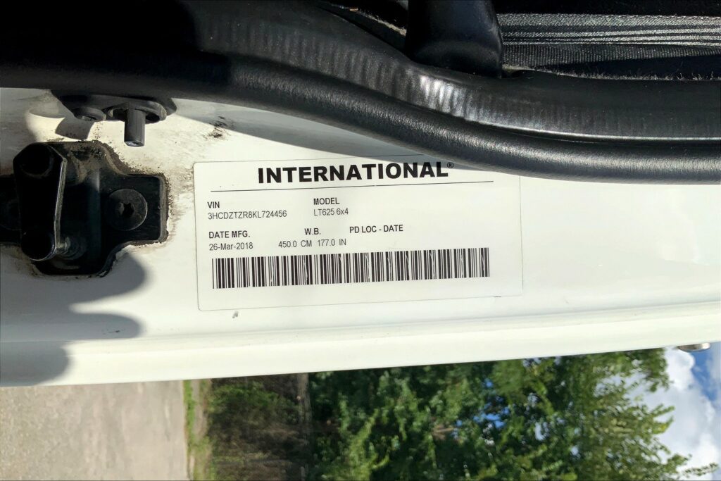 2019 INT LT625 6×4 Day Cab