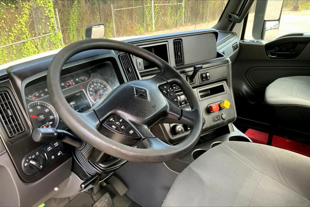 2019 INT LT625 6×4 Day Cab