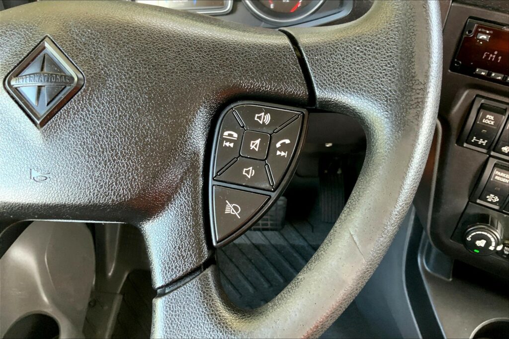 2019 INT LT625 6×4 Day Cab