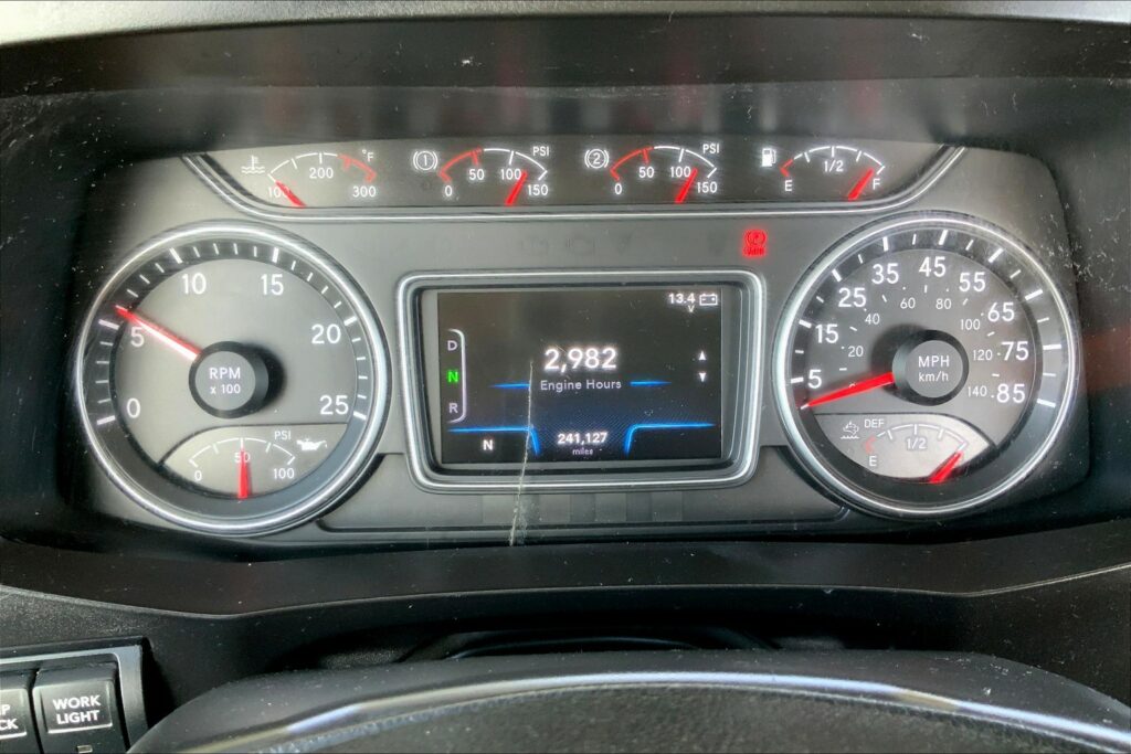 2019 INT LT625 6×4 Day Cab