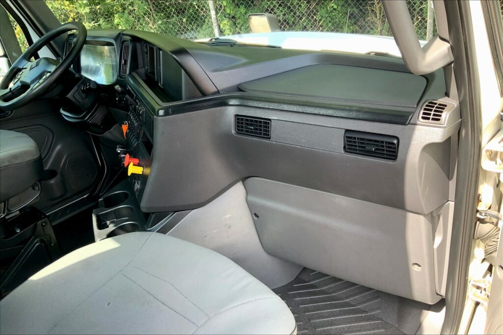 2019 INT LT625 6×4 Day Cab