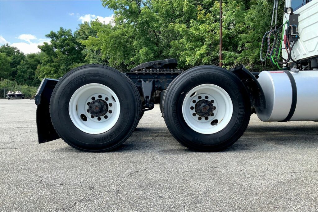 2019 INT LT625 6×4 Day Cab