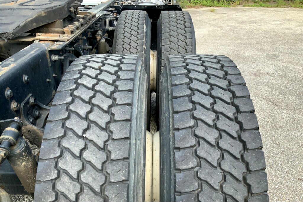 2019 INT LT625 6×4 Day Cab