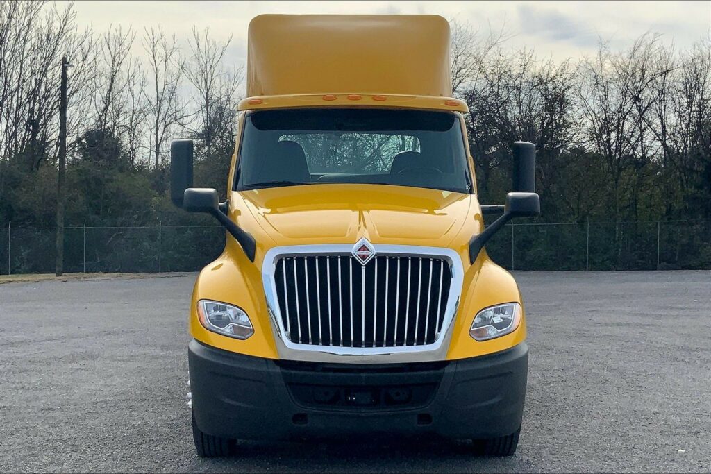 2019 INT LT625 6×4 Day Cab