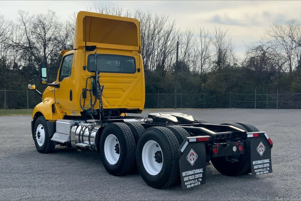 2019 INT LT625 6×4 Day Cab