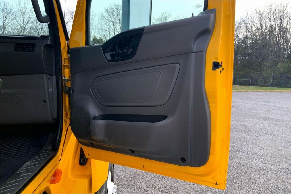 2019 INT LT625 6×4 Day Cab