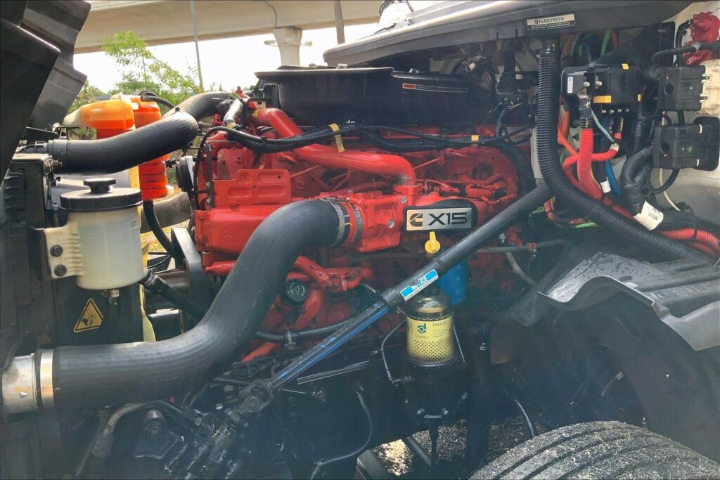 2021 CUM LT625 6×4 Day Cab