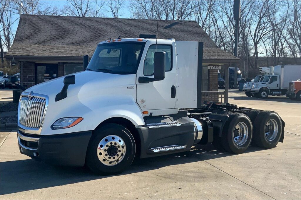 2020 CUM LT625 6×4 Day Cab