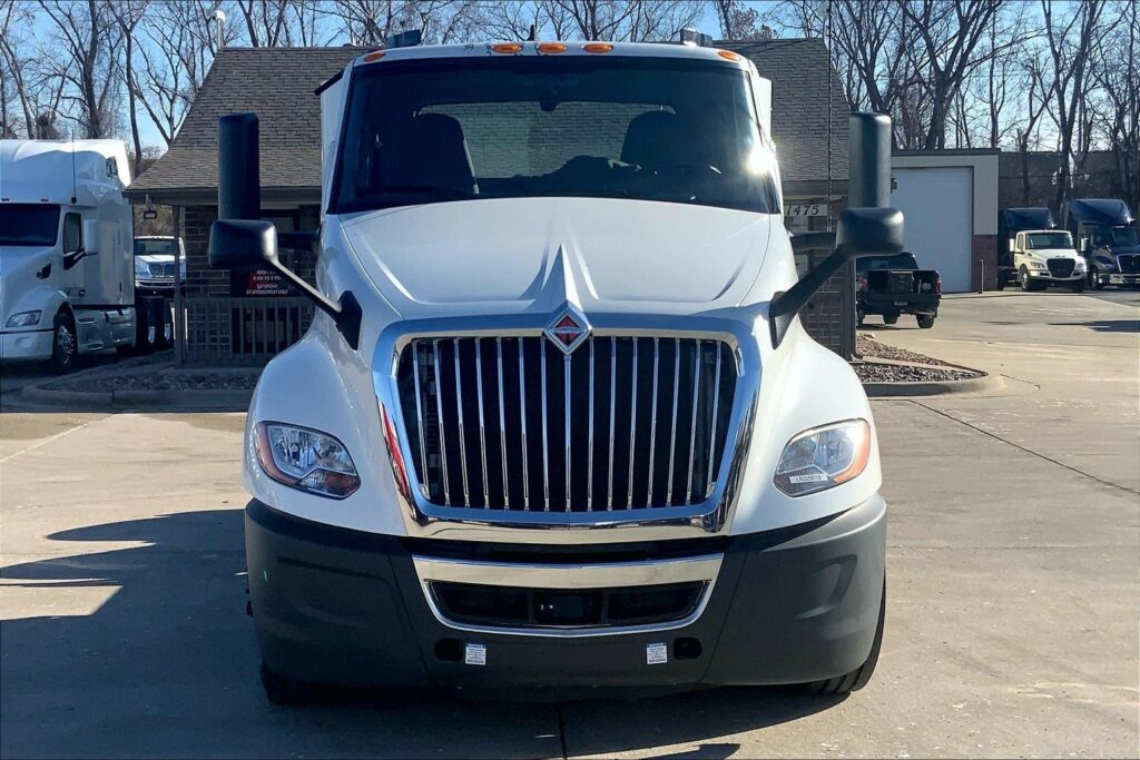 2020 CUM LT625 6×4 Day Cab