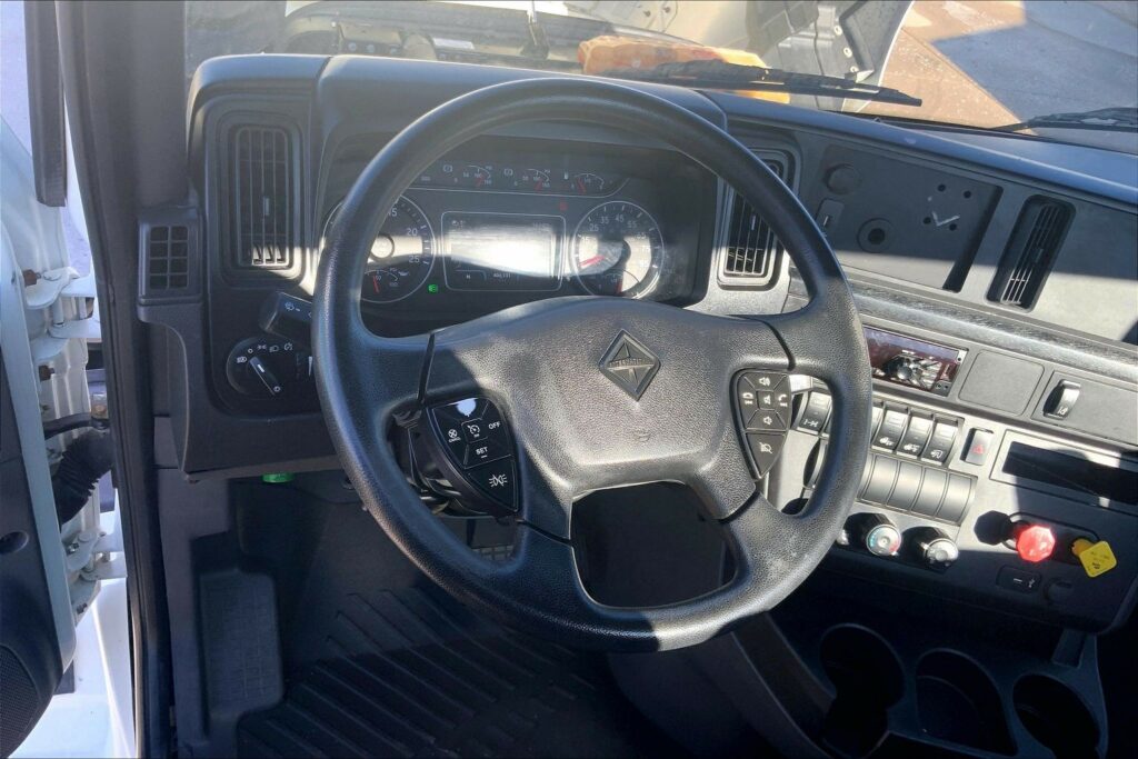 2020 CUM LT625 6×4 Day Cab