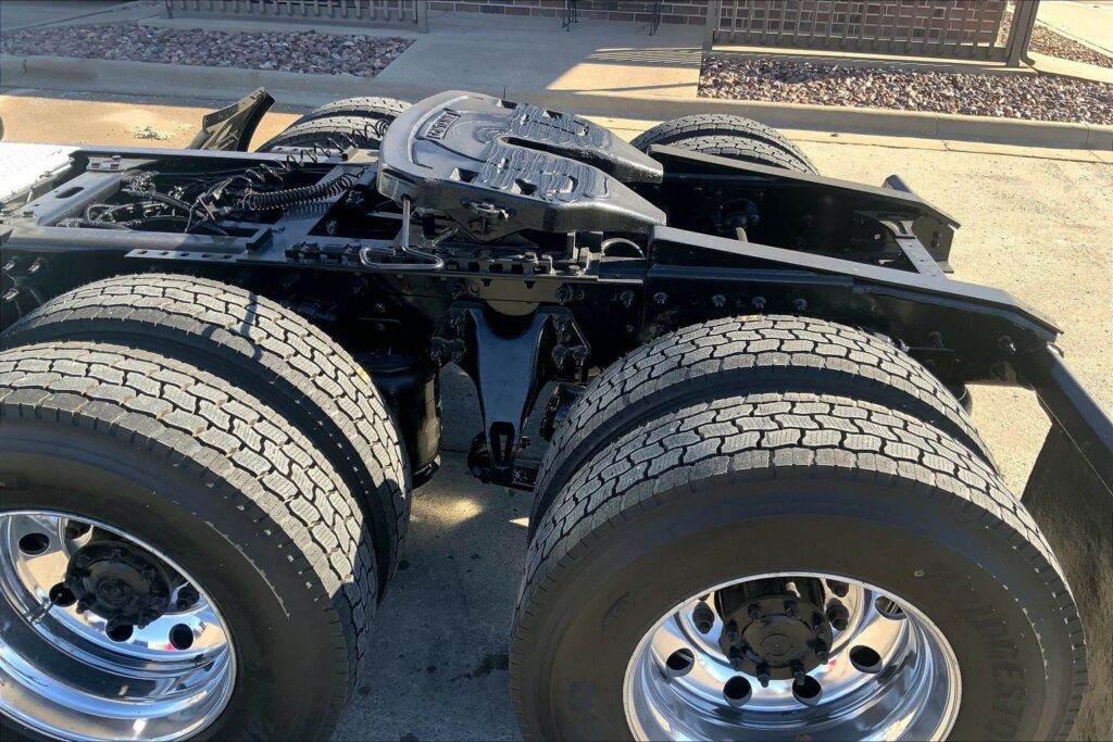 2020 CUM LT625 6×4 Day Cab