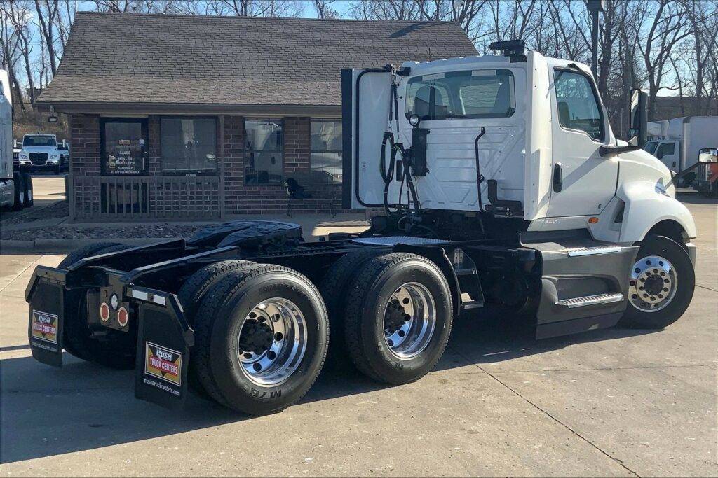 2020 CUM LT625 6×4 Day Cab