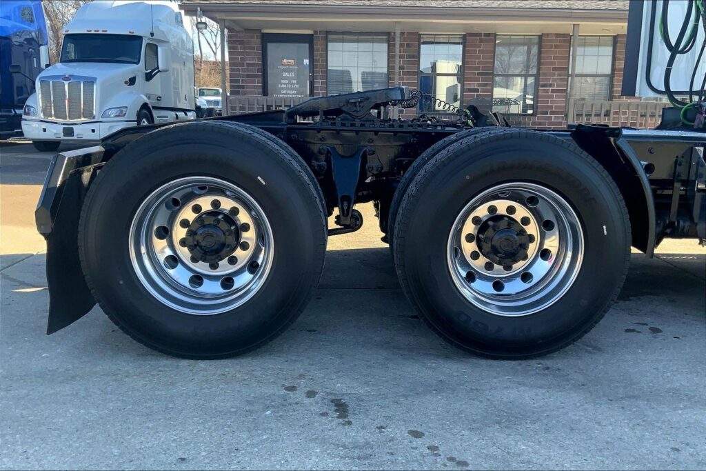 2020 CUM LT625 6×4 Day Cab