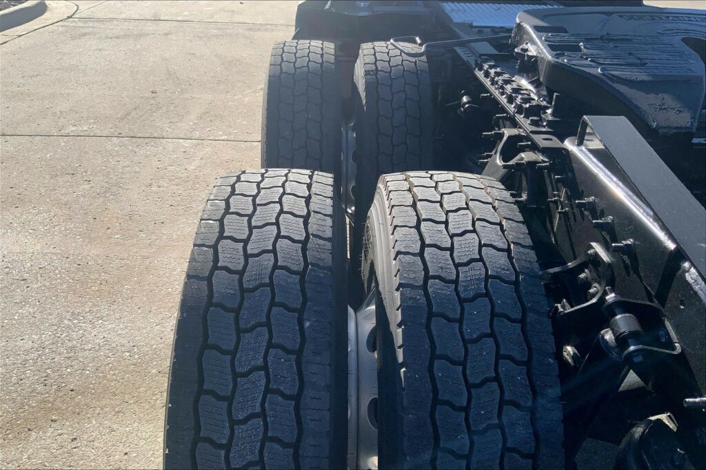 2020 CUM LT625 6×4 Day Cab