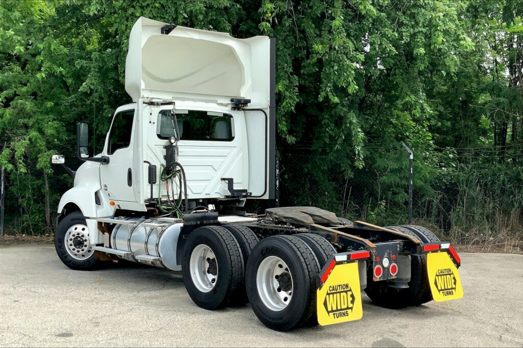 2020 CUM LT625 6×4 Day Cab