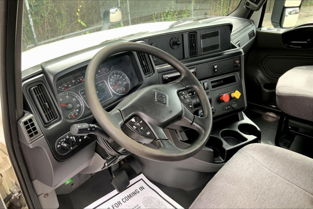 2020 CUM LT625 6×4 Day Cab