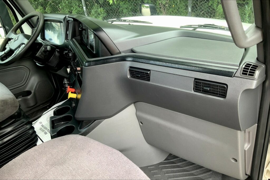 2020 CUM LT625 6×4 Day Cab