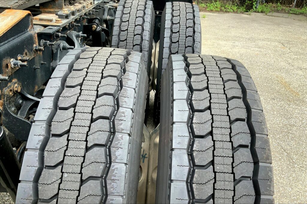 2020 CUM LT625 6×4 Day Cab