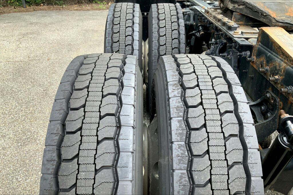 2020 CUM LT625 6×4 Day Cab