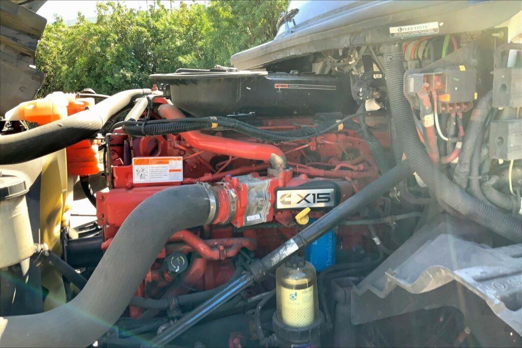 2021 CUM LT625 6×4 Day Cab