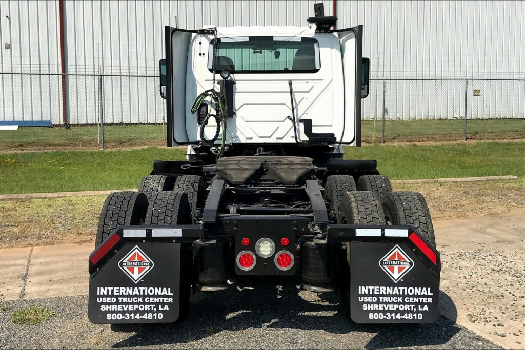 2021 CUM LT625 6×4 Day Cab