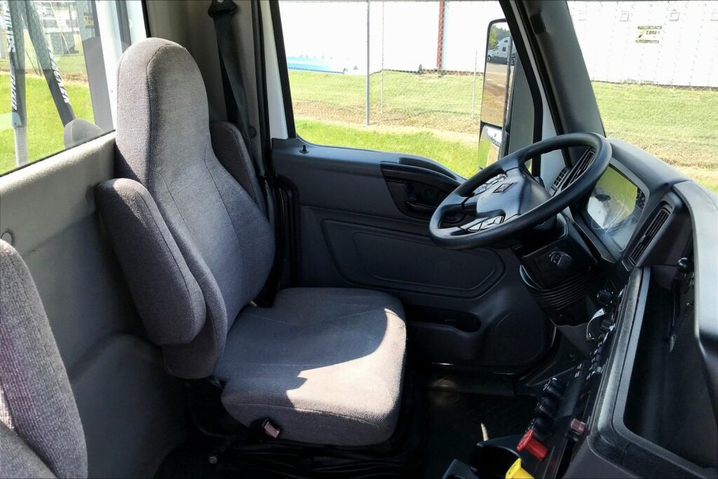 2021 CUM LT625 6×4 Day Cab