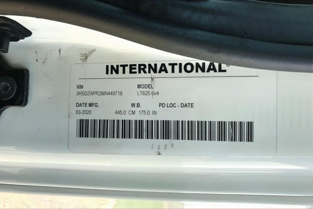 2021 CUM LT625 6×4 Day Cab