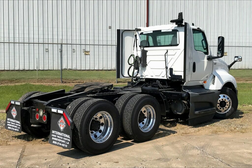 2021 CUM LT625 6×4 Day Cab