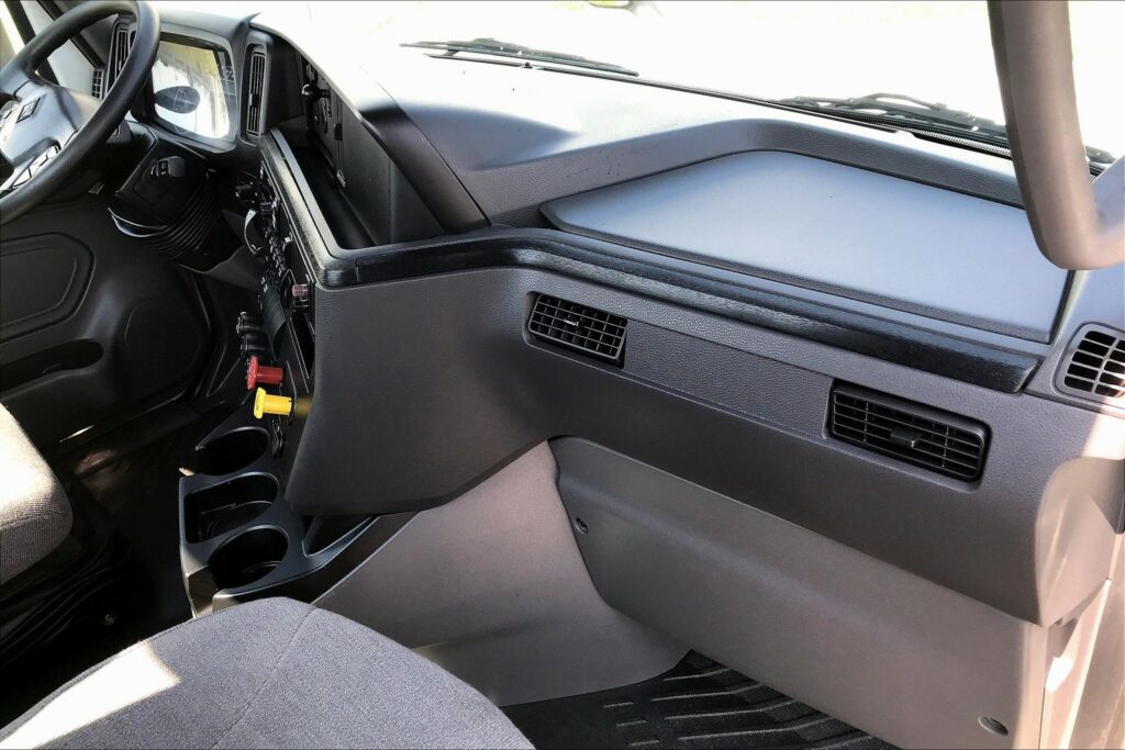 2021 CUM LT625 6×4 Day Cab