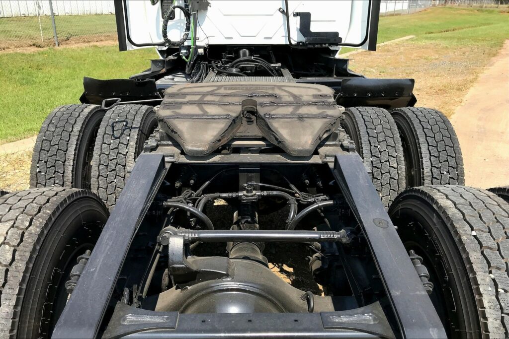 2021 CUM LT625 6×4 Day Cab