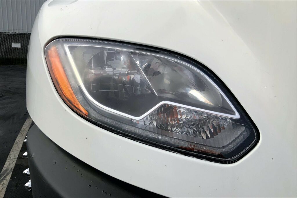 2023 CUM LT625 6X4 Sleeper