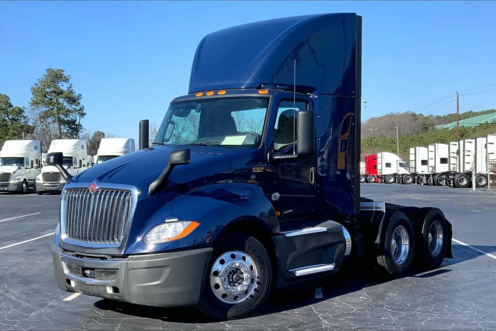 2021 CUM LT625 6×4 Day Cab