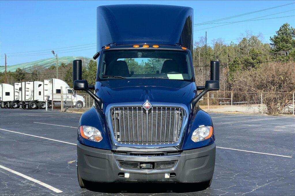 2021 CUM LT625 6×4 Day Cab