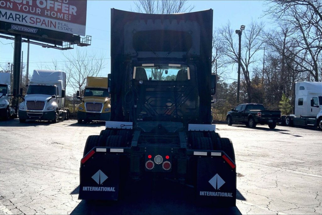 2021 CUM LT625 6×4 Day Cab