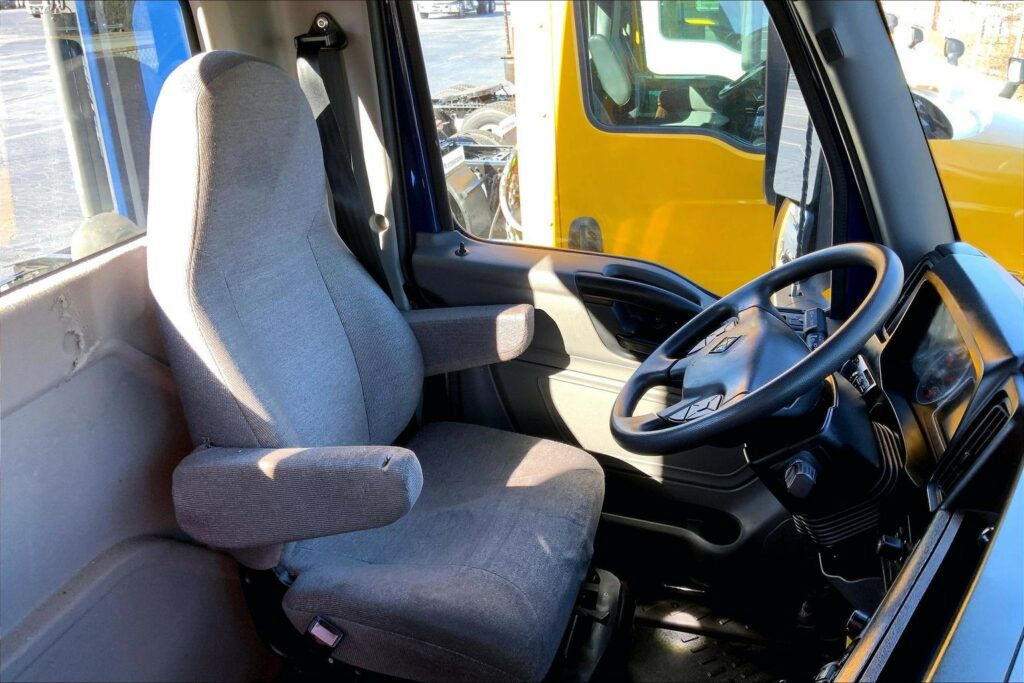 2021 CUM LT625 6×4 Day Cab