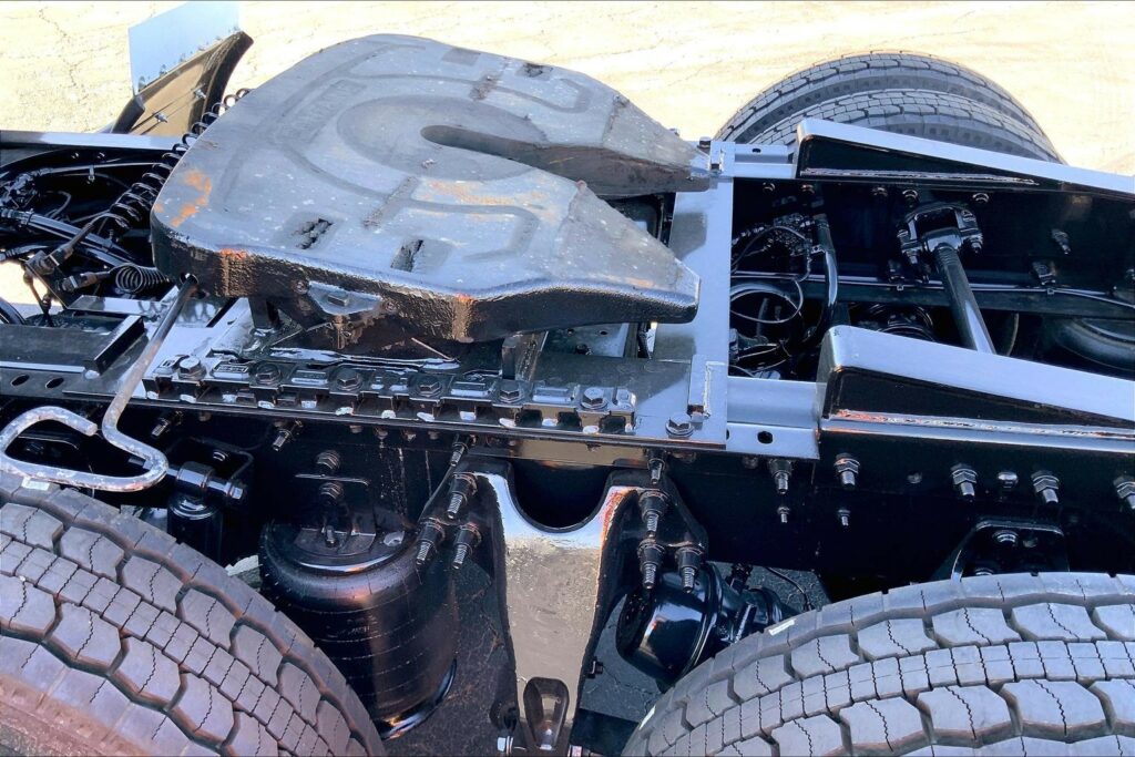 2021 CUM LT625 6×4 Day Cab