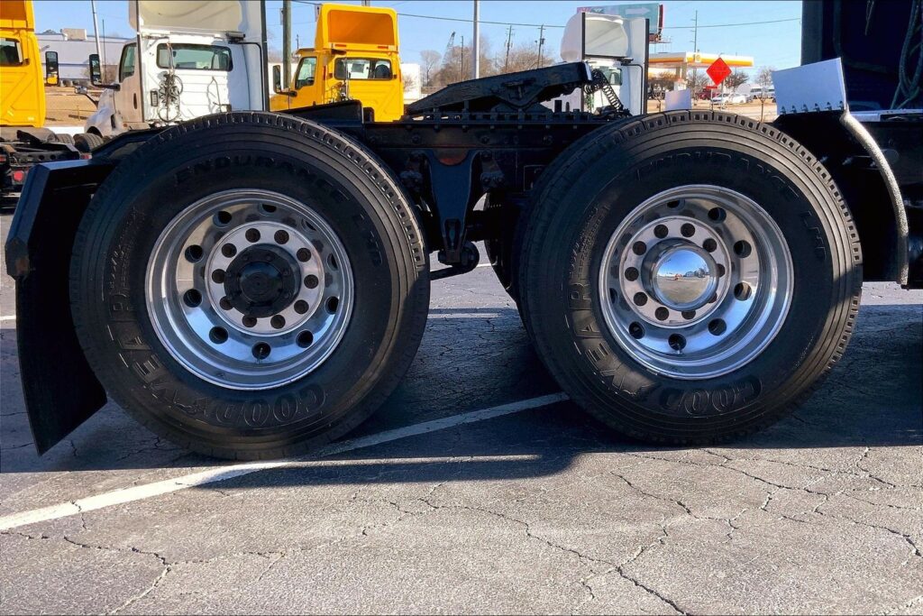 2021 CUM LT625 6×4 Day Cab