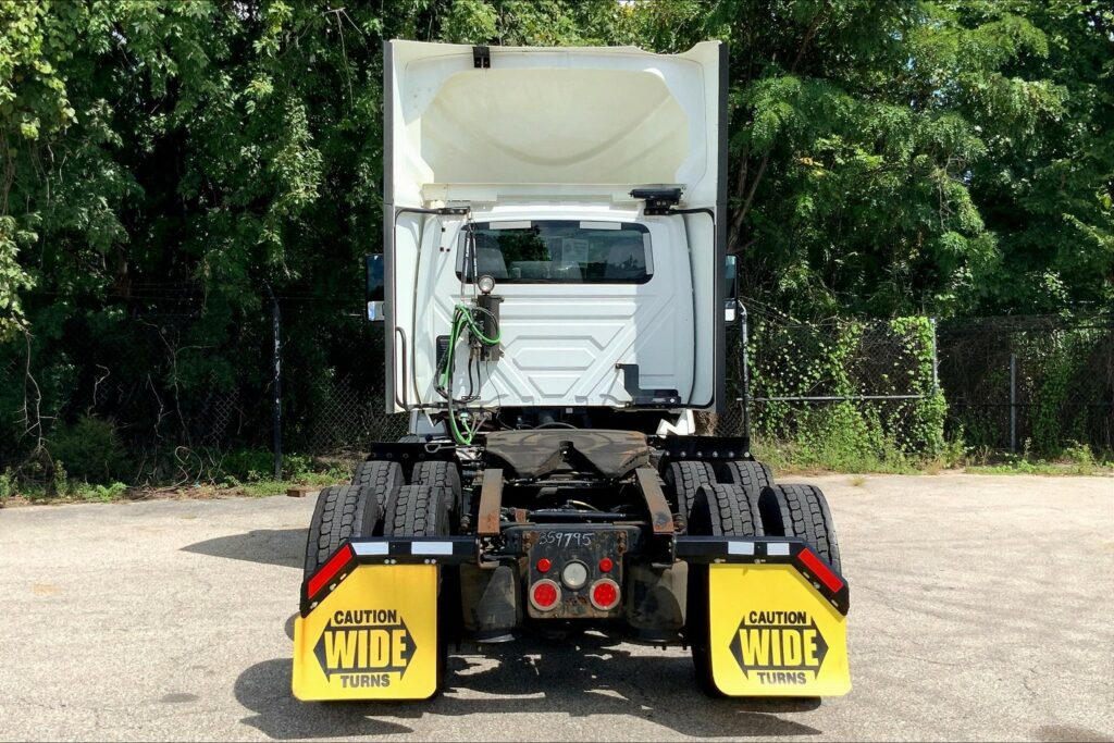 2020 CUM LT625 6×4 Day Cab