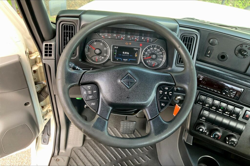 2020 CUM LT625 6×4 Day Cab