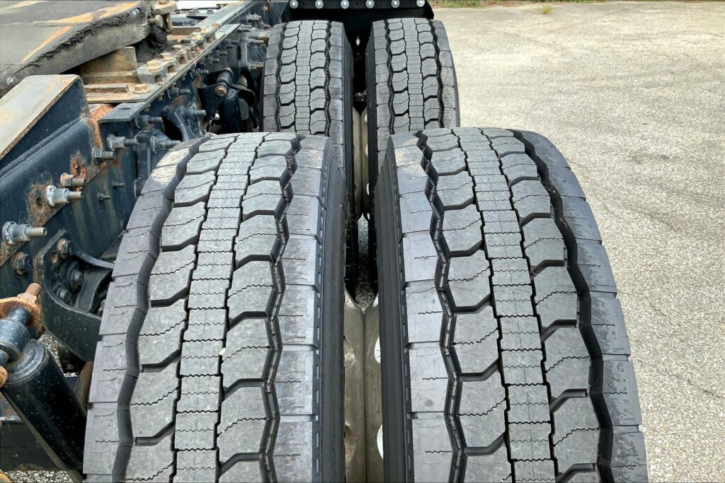 2020 CUM LT625 6×4 Day Cab