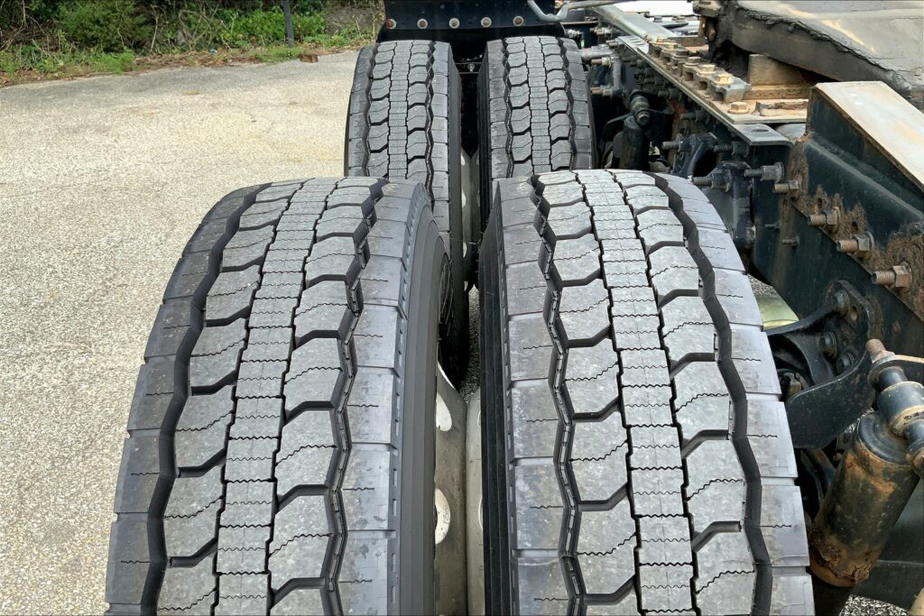 2020 CUM LT625 6×4 Day Cab